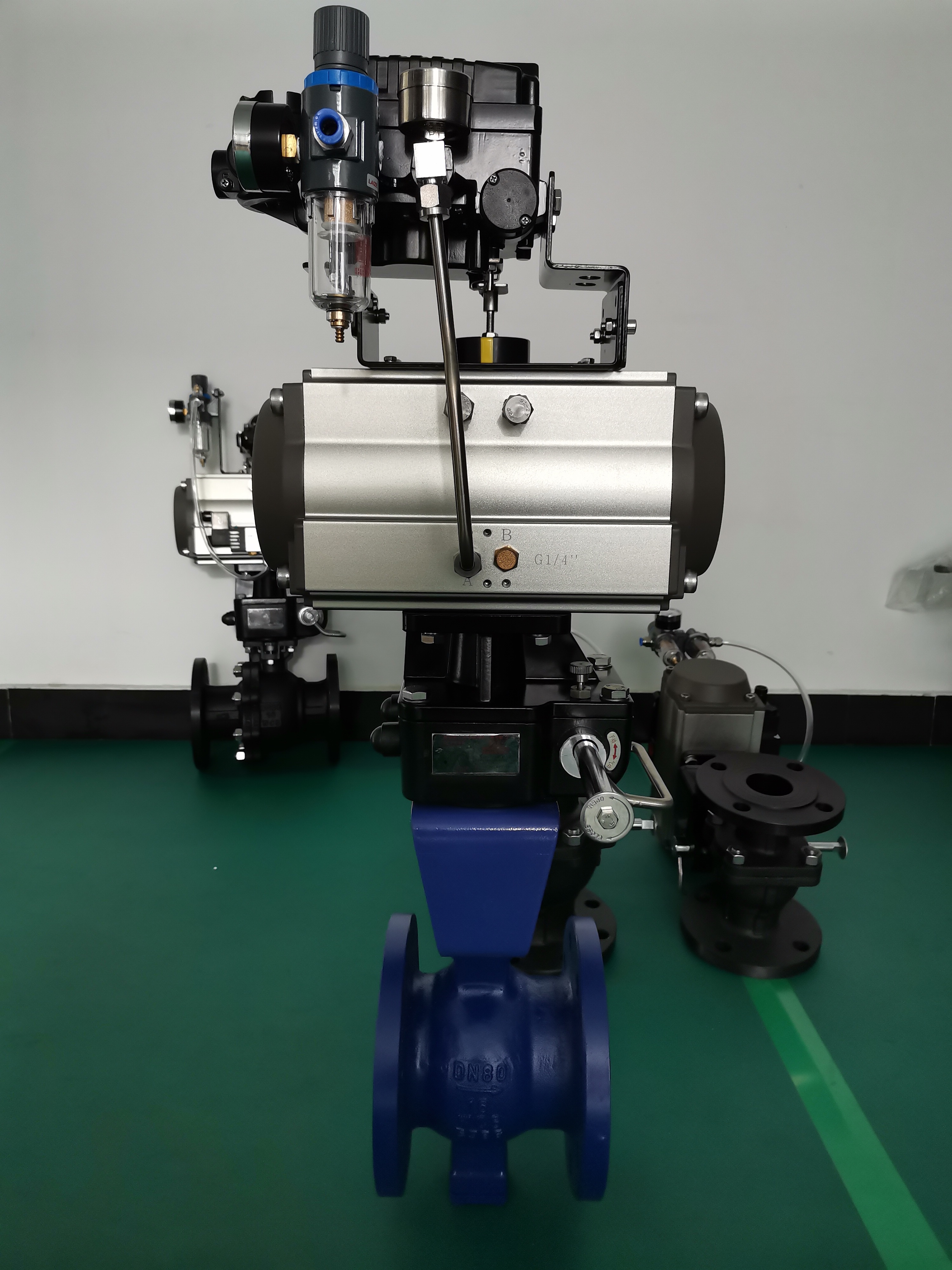 气动V型调节球阀