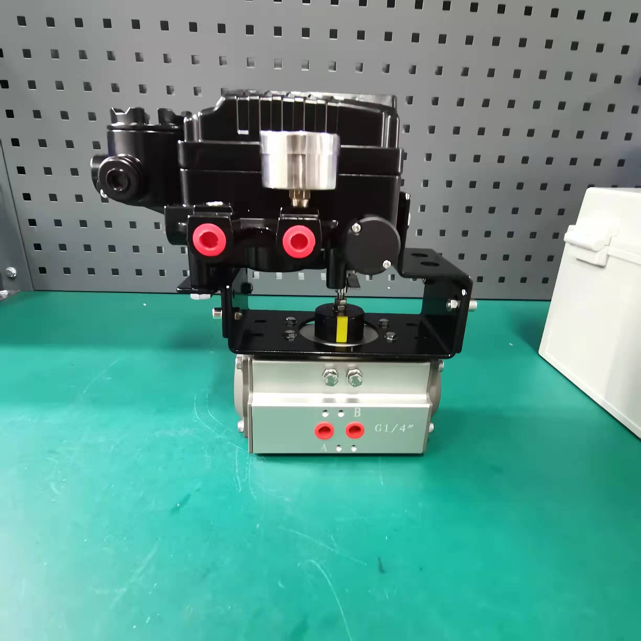 阀门气动执行器